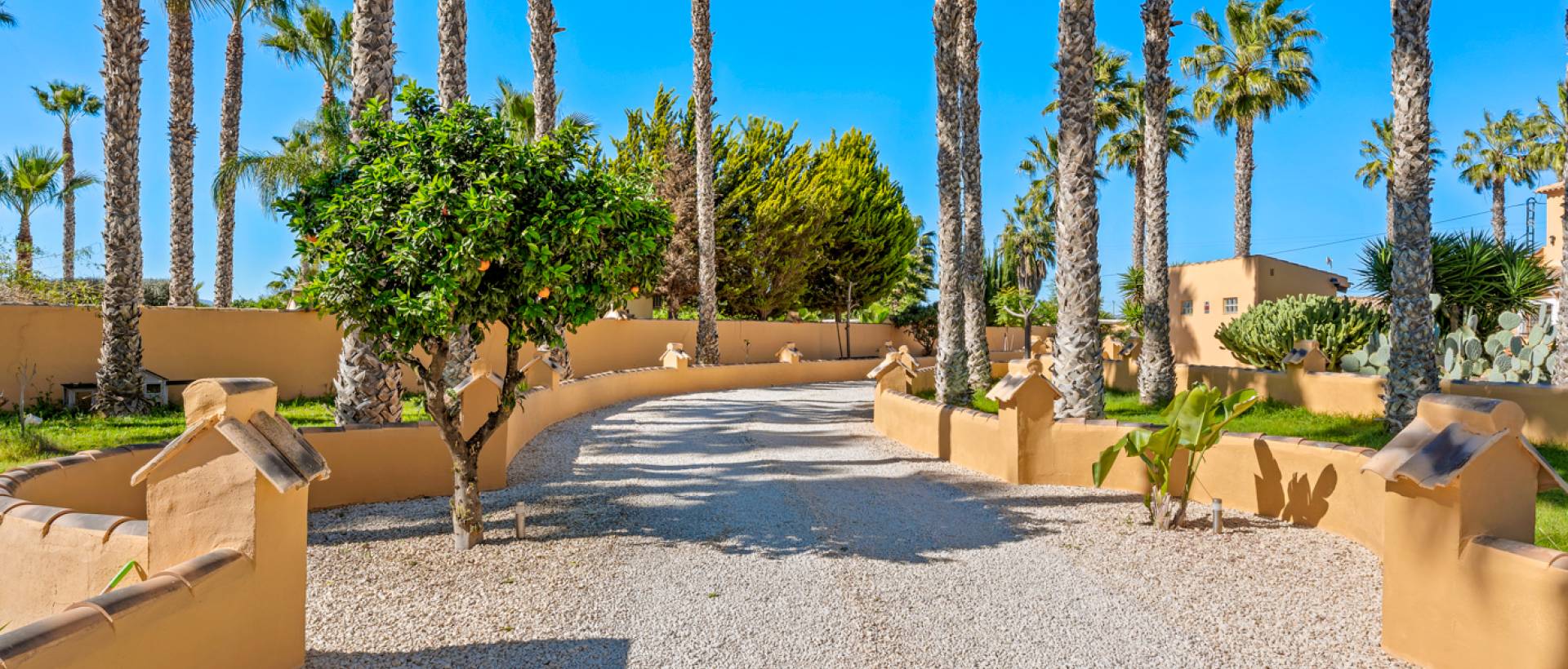 Resale - Finca / Country Property - Rafal