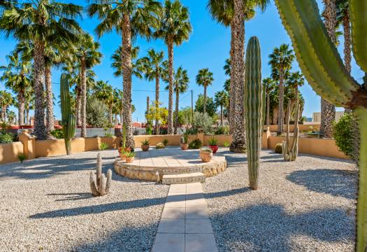 Resale - Finca / Country Property - Rafal