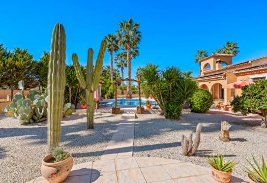 Resale - Finca / Country Property - Rafal