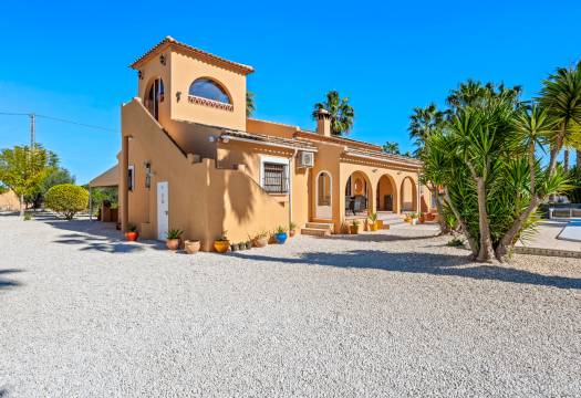 Resale - Finca / Country Property - Rafal