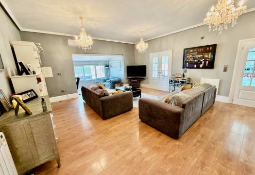 Reventa - Villa / Chalet - Almoradi - Heredades