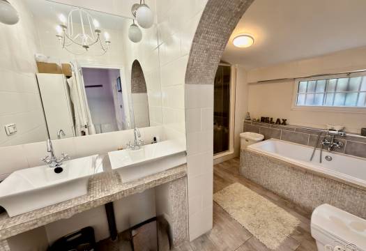 Reventa - Villa / Chalet - Almoradi - Heredades