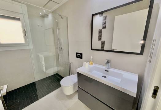 Resale - Villa - Ciudad Quesada - Pueblo Bravo