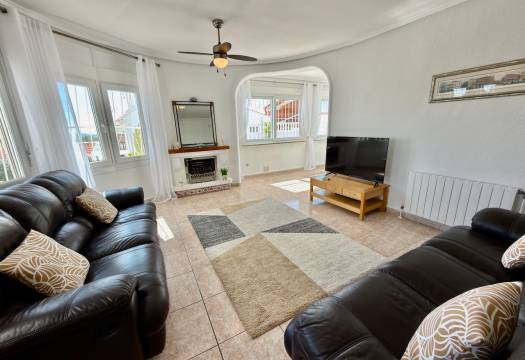 Resale - Villa - Ciudad Quesada