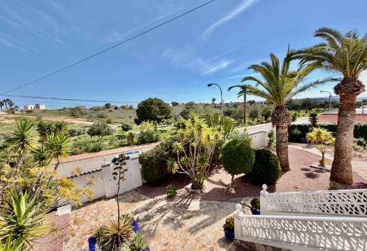 Resale - Villa - Ciudad Quesada