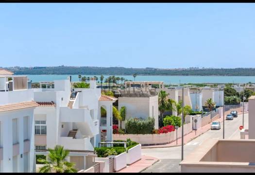 Resale - Villa - Ciudad Quesada - Pueblo Bravo