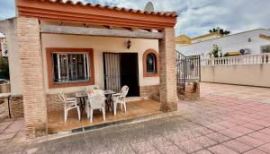 Reventa - Villa / Chalet - Guardamar del Segura