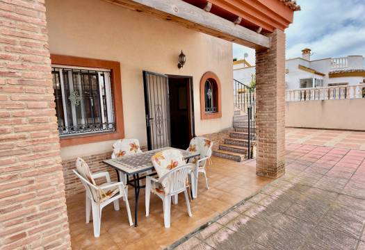 Reventa - Villa / Chalet - Guardamar del Segura