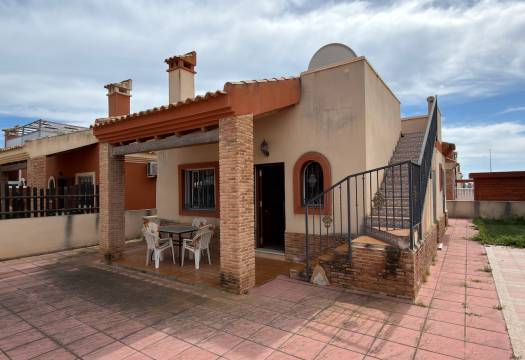 Reventa - Villa / Chalet - Guardamar del Segura