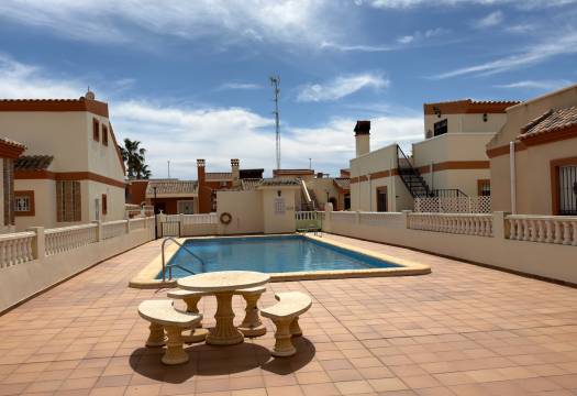 Reventa - Villa / Chalet - Guardamar del Segura