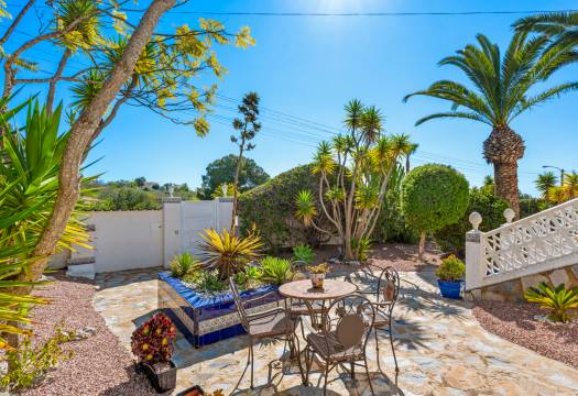 Resale - Villa - Ciudad Quesada