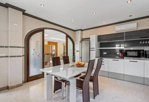 Resale - Villa - Ciudad Quesada