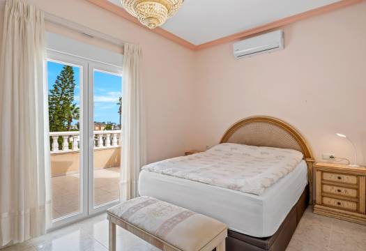 Resale - Villa - Ciudad Quesada