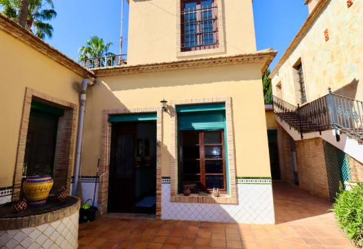 Resale - Finca / Country Property - Rojales - Heredades