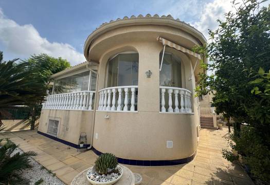 Resale - Villa - Benijofar