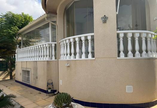 Resale - Villa - Benijofar