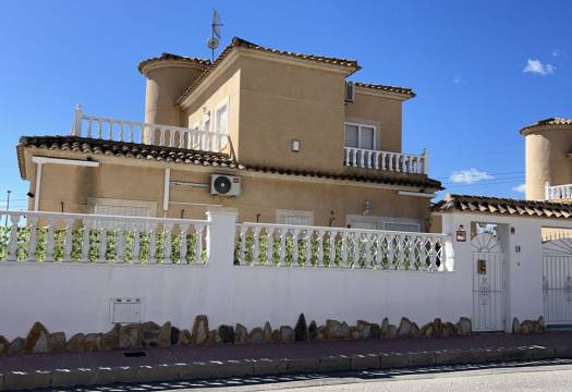 Villa Detached · Comercial · Atalaya Park · Atalaya Park