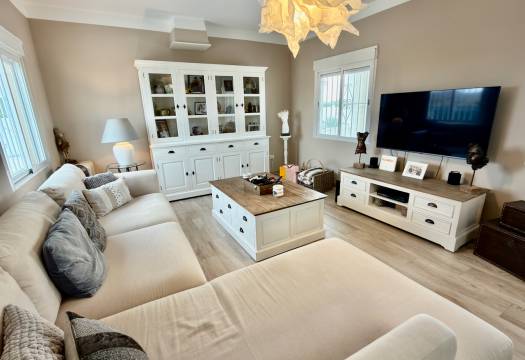 Resale - Finca / Country Property - Rafal