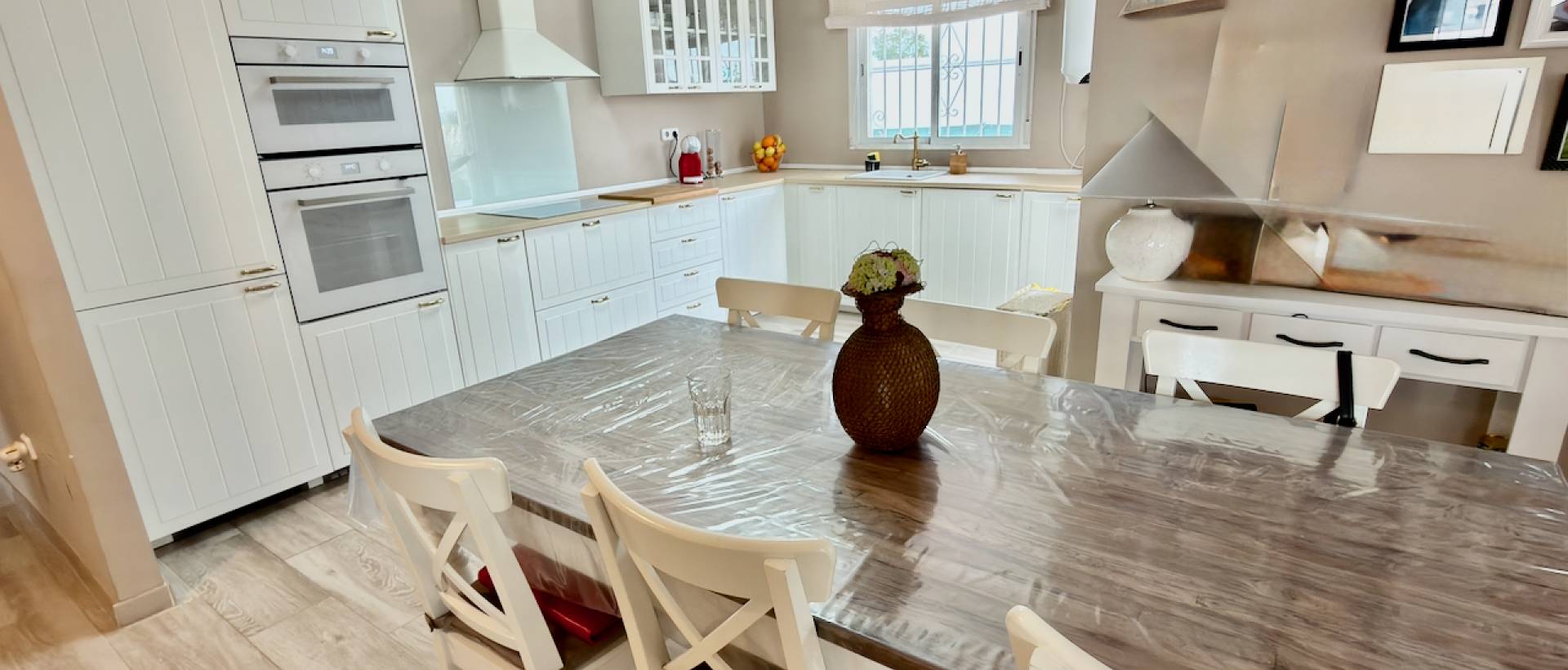 Resale - Finca / Country Property - Rafal