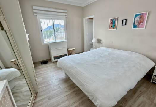 Resale - Finca / Country Property - Rafal