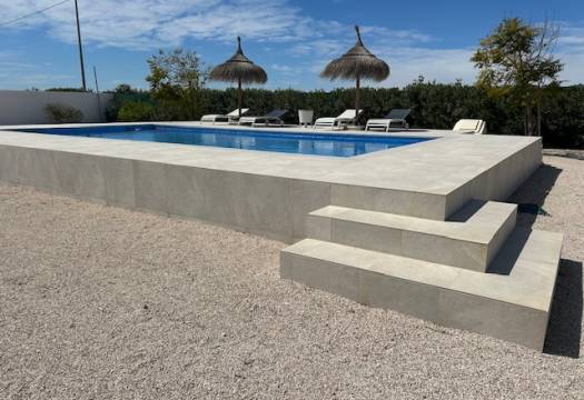 Resale - Finca / Country Property - Rafal