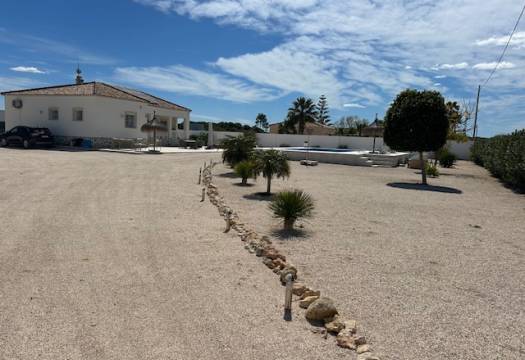 Resale - Finca / Country Property - Rafal