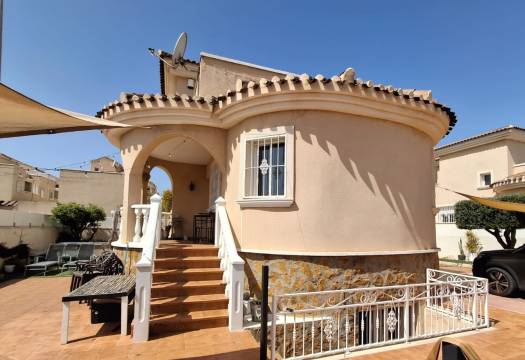 Reventa - Villa Detached - Ciudad Quesada - Dona Pepa