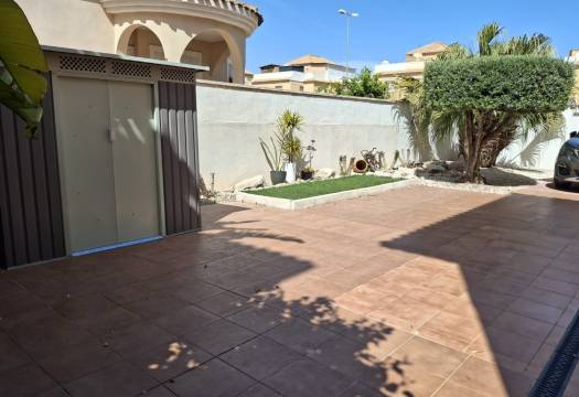 Reventa - Villa Detached - Ciudad Quesada - Dona Pepa