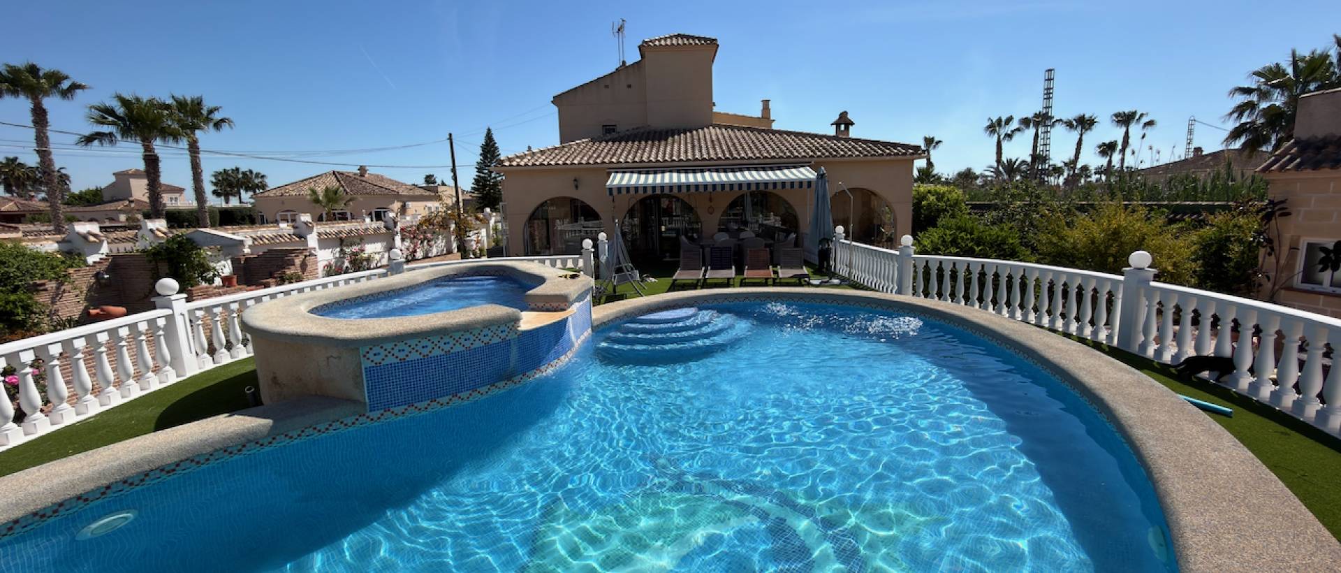 Resale - Finca / Country Property - Catral