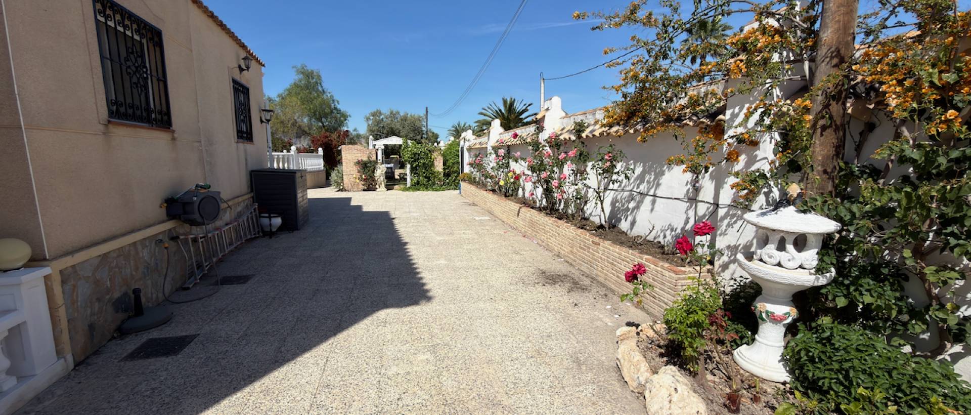 Resale - Finca / Country Property - Catral