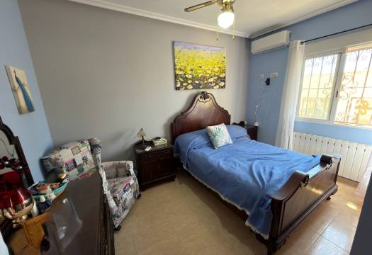 Resale - Finca / Country Property - Catral