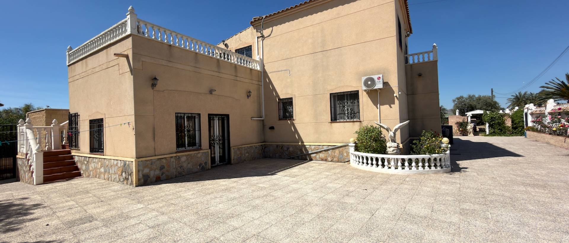 Resale - Finca / Country Property - Catral
