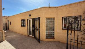 Resale - Finca / Country Property - Catral