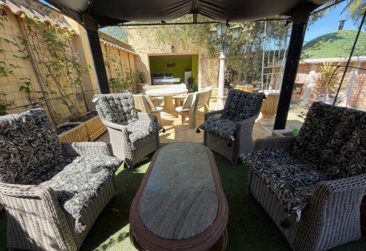 Resale - Finca / Country Property - Catral