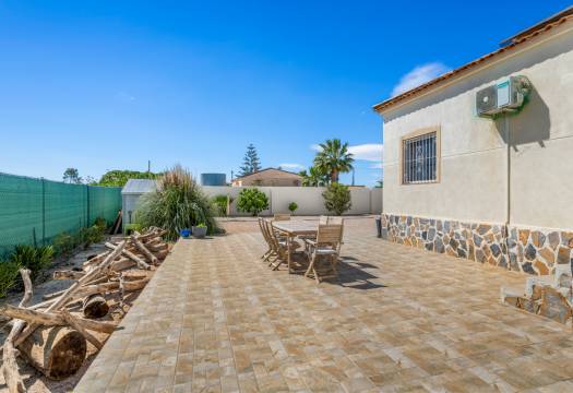 Resale - Finca / Country Property - Rafal