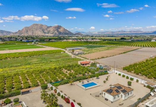 Resale - Finca / Country Property - Rafal