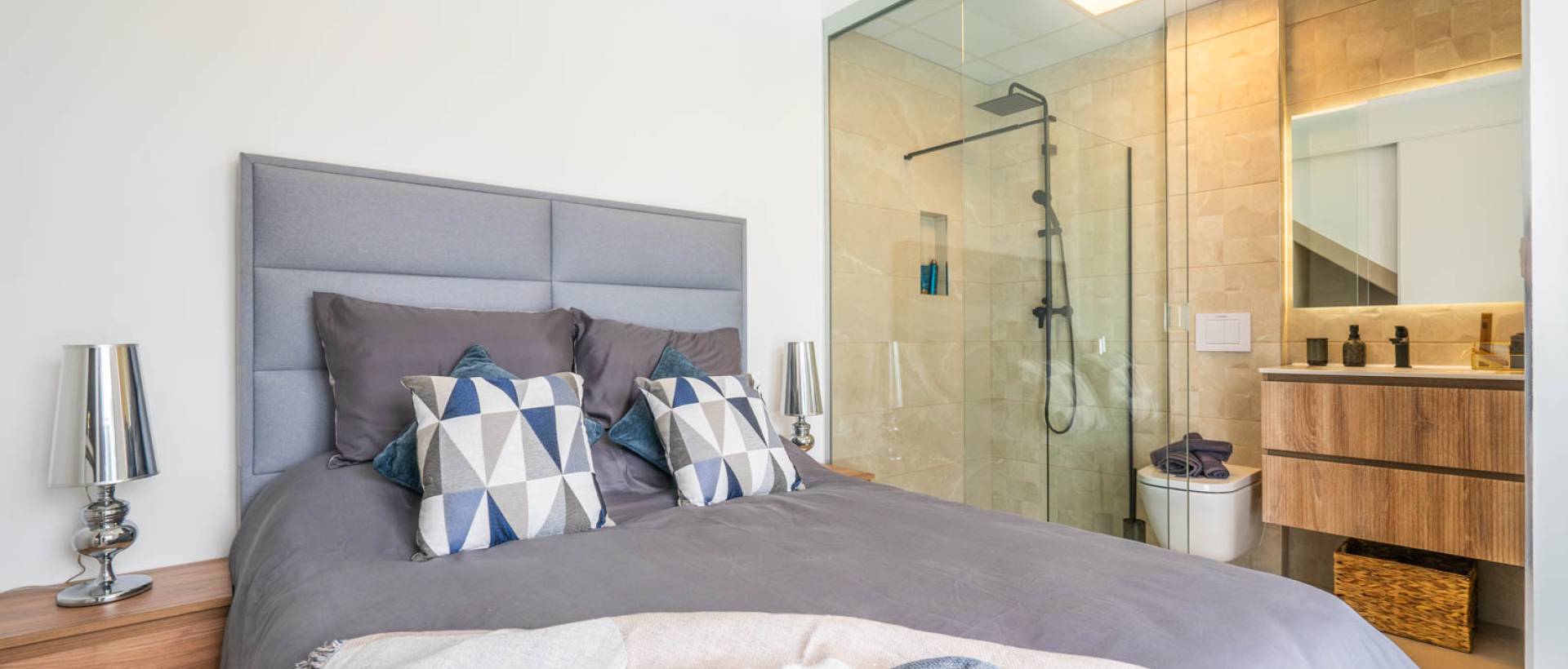 Obra Nueva - detached - Roldán