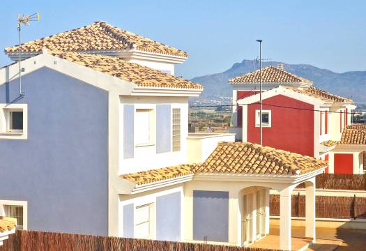 New - detached - Purias