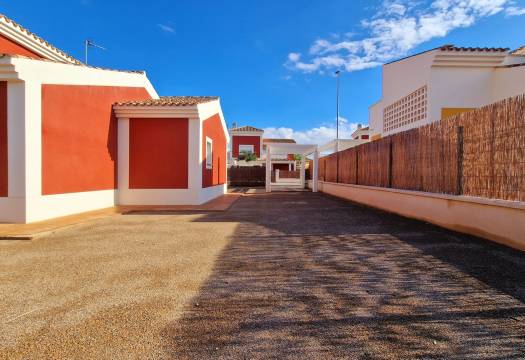 New - detached - Purias