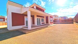 New - detached - Purias