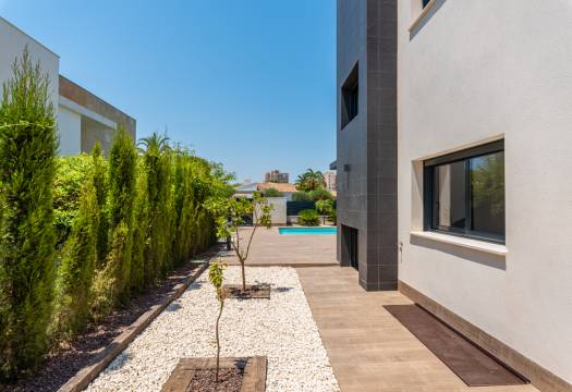 New - detached - Playa Paraiso