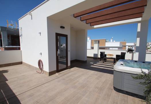 New - detached - Playa Paraiso