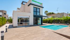 New - detached - Playa Paraiso