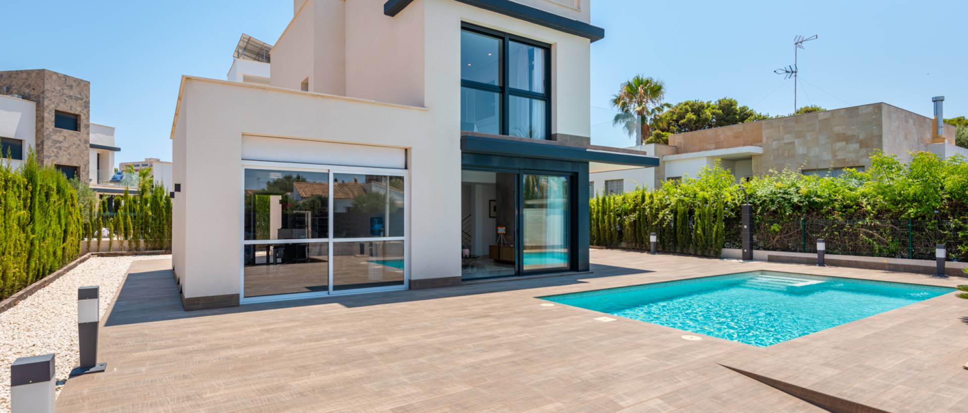 New - detached - Playa Paraiso