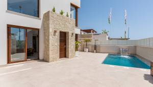 New - detached - Vera