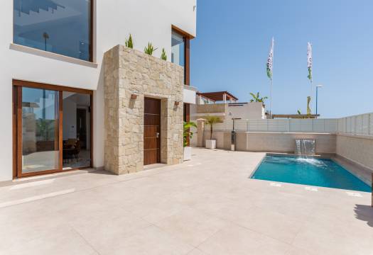 New - detached - Vera