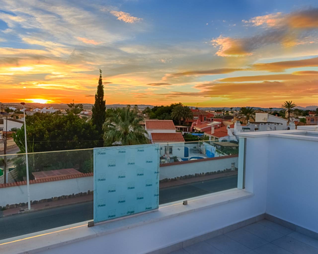 House in Los Plazas - view 1