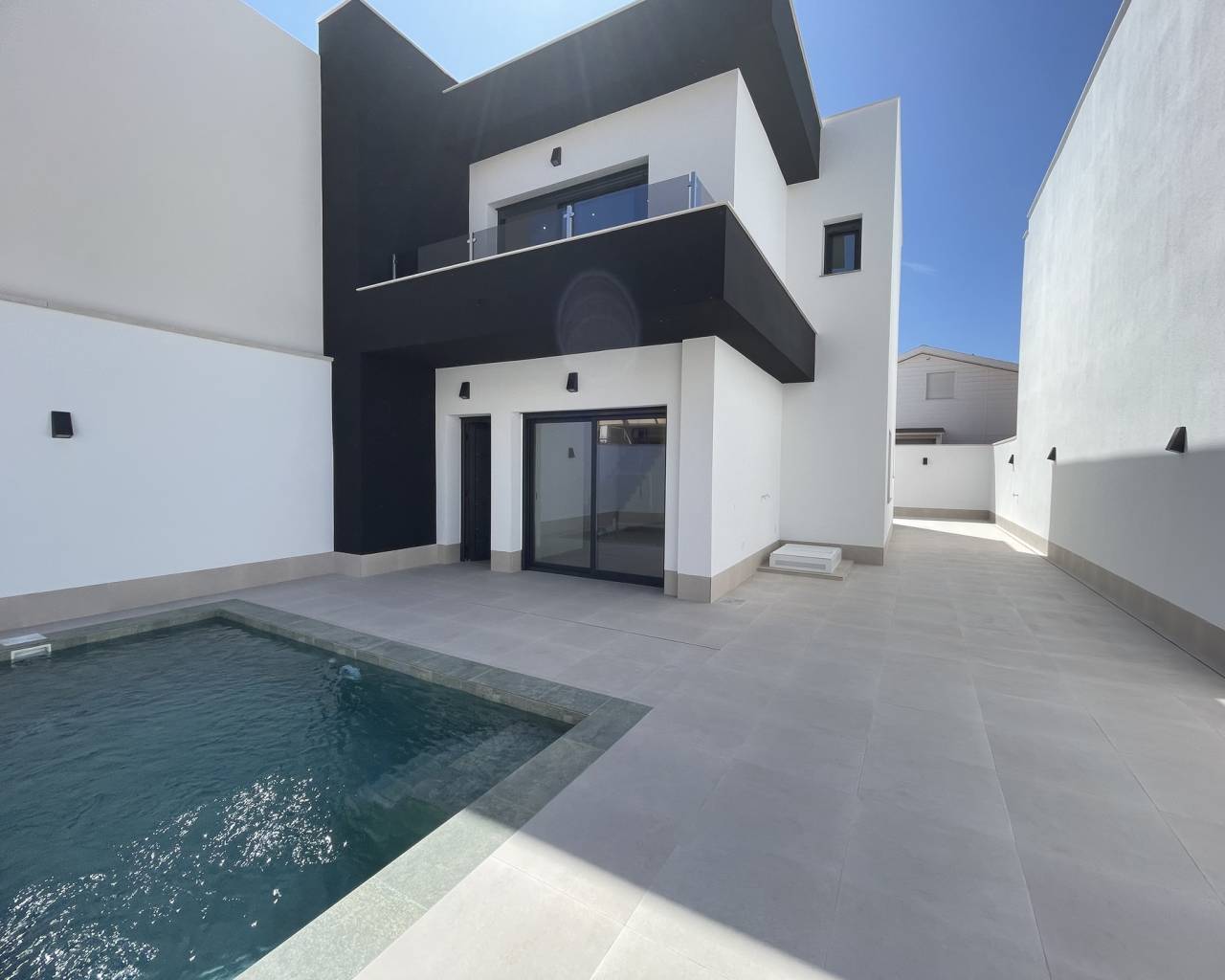 House in Heredades - view 1