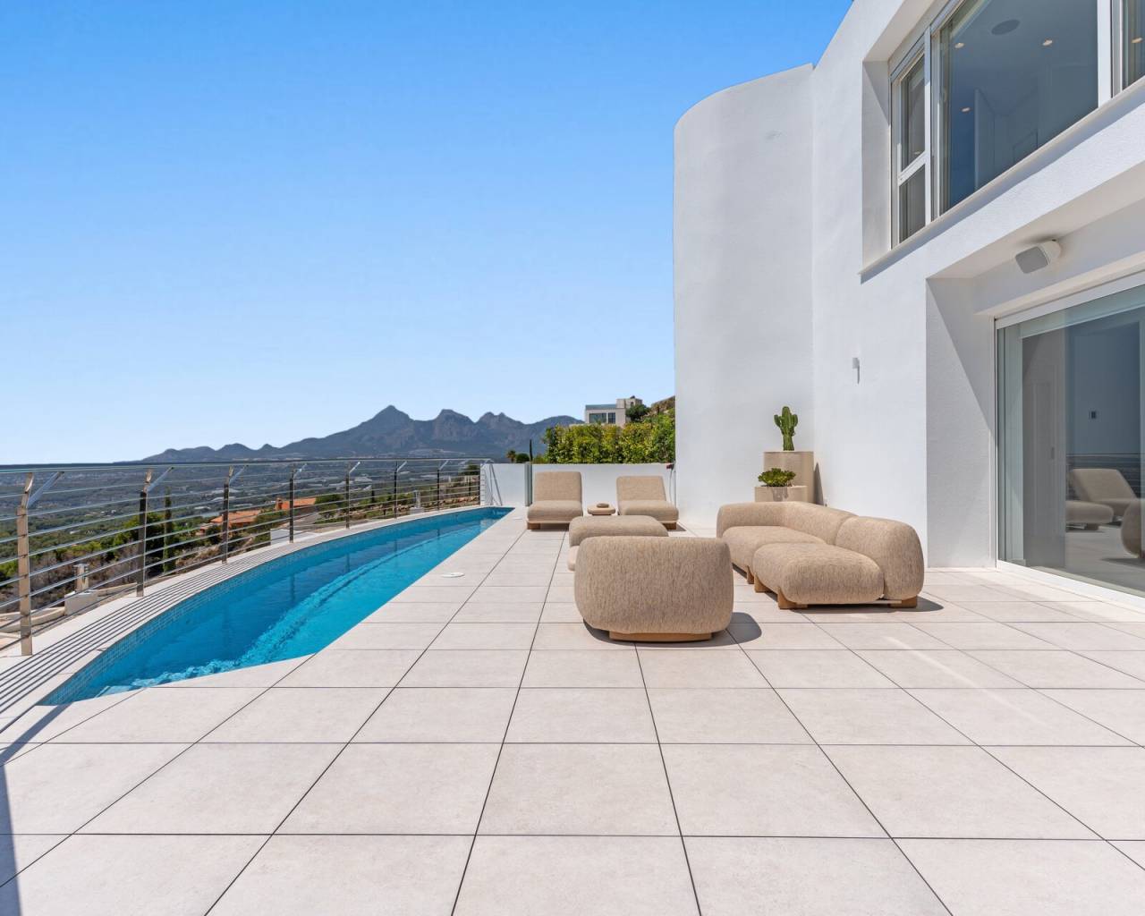 Villa in Bernia - view 1