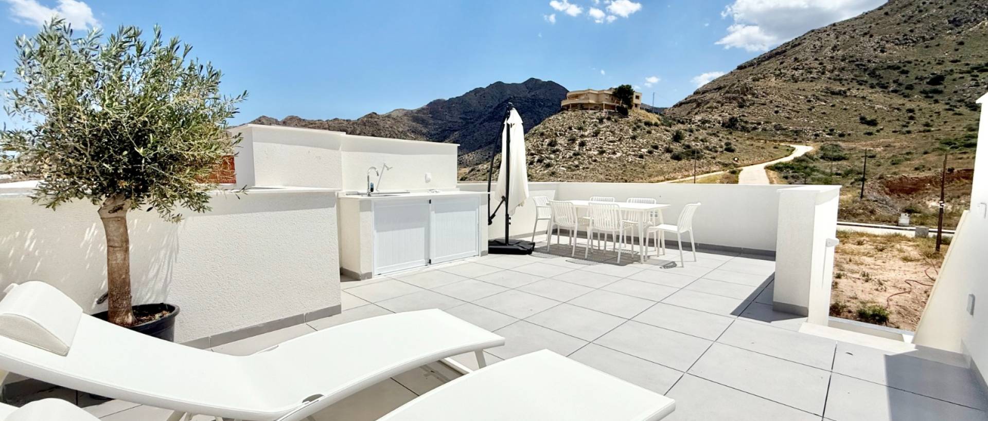 Obra Nueva - high-bungalow - Cox
